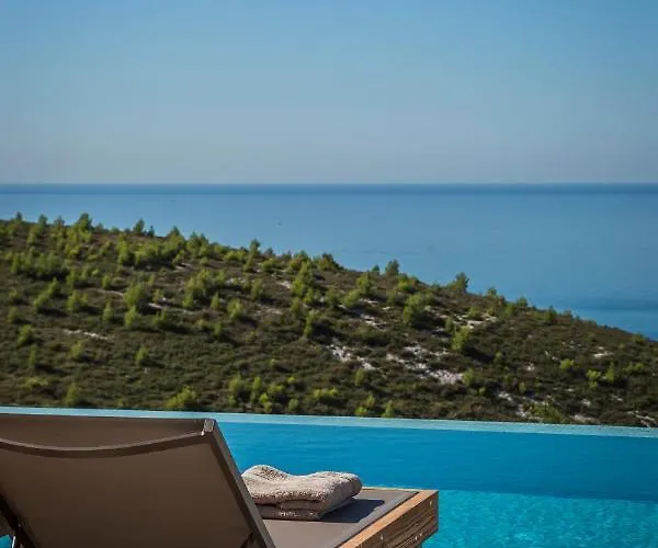 Echos アルゴストリオン