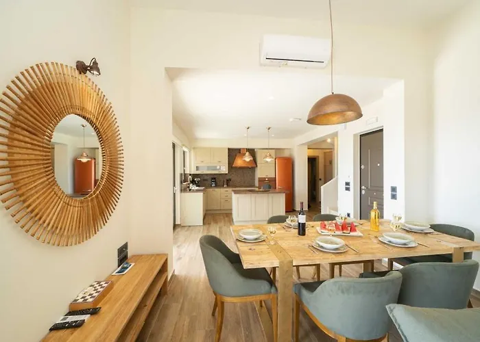 ヴィラ Echos アルゴストリオン