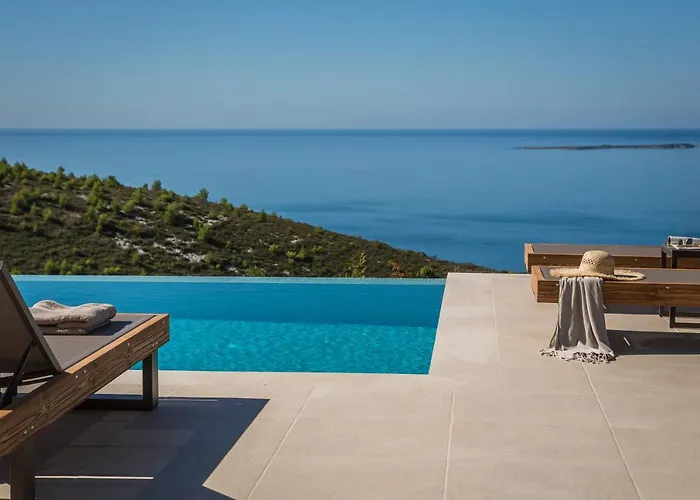 Echos 아르고스톨리온